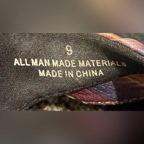 Speedo Flip Flops Women’s Size 9 Rainbow Striped - Picture 2 of 6